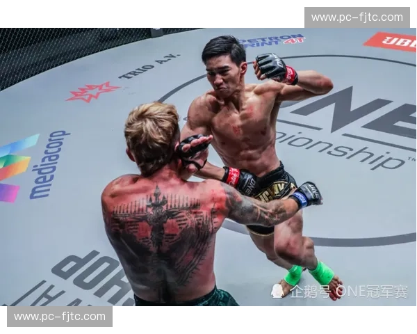 诸神黄昏:当“爱尔兰嘴炮”的左手横扫,撞上“泰拳王子”播求的钢腿 诸神黄昏:当“爱尔兰嘴炮”的左手横扫,撞上“泰拳王子”播求的钢腿